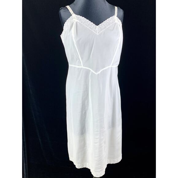 HARLOW | Vintage 1960's Ivory Lace Slip Dress Size 20.5, 38C or D - Picture 1 of 13